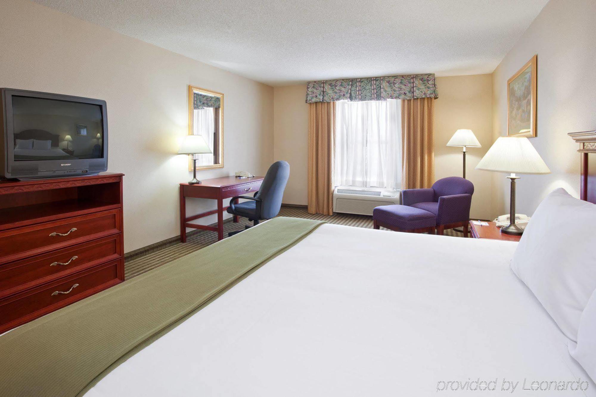 Holiday Inn Express Hotel & Suites Circleville By Ihg Eksteriør bilde