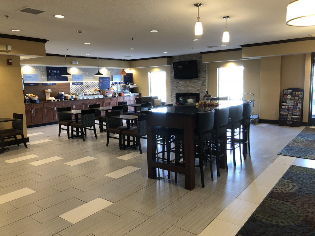 Holiday Inn Express Hotel & Suites Circleville By Ihg Eksteriør bilde